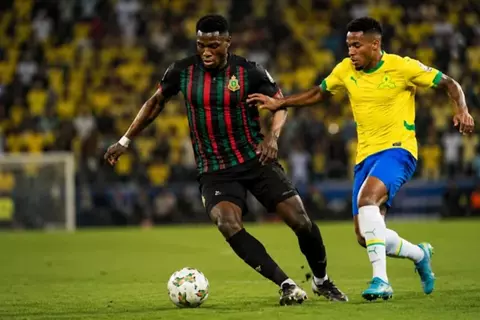 موكوينا ضد حريمات.. تشكيل موقعة الجيش الملكي وصنداونز في نهائي دوري أبطال أفريقيا 